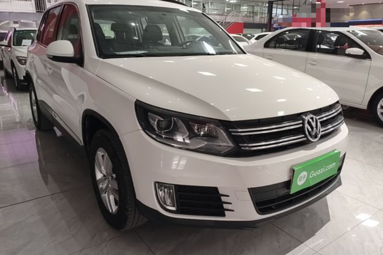 Used Volkswagen Tiguan 2015 1.8TSI Automatic Two-Wheel Drive Trend Edition Front Right 45 Deg