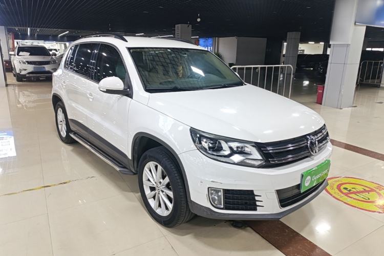 Used Volkswagen Tiguan 2015 1.8TSI Automatic Two-Wheel Drive Comfort Edition Front Right 45 Deg