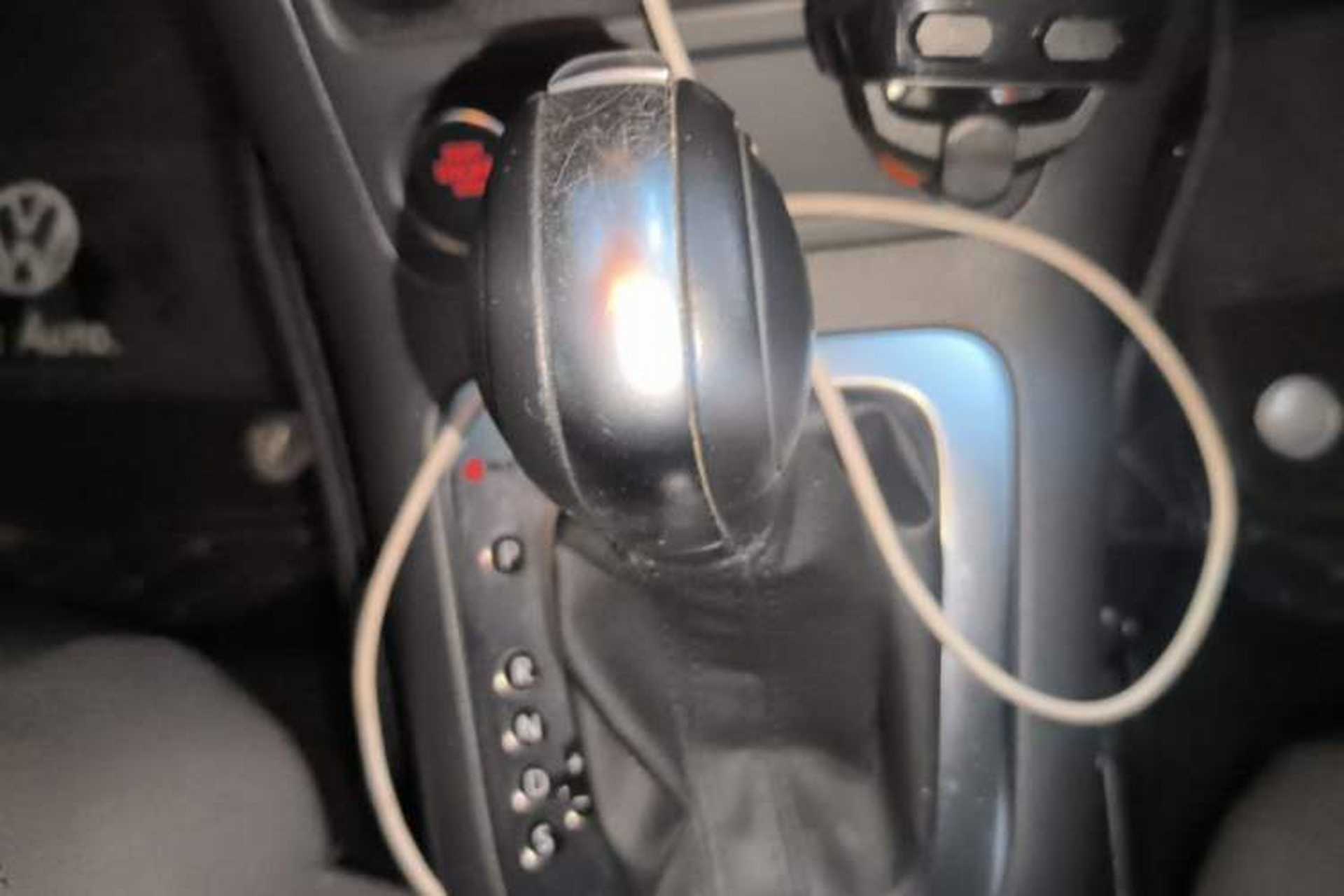 Used Volkswagen Tiguan 2015 2.0 TSI Automatic All-Wheel Drive Flagship Edition Gear Lever