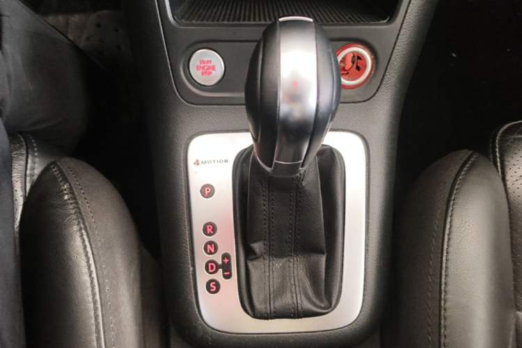 Used Volkswagen Tiguan 2015 1.8TSI Automatic All-Wheel-Drive Luxury Model Gear Lever