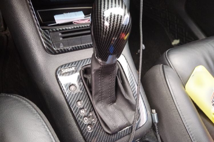 Used Volkswagen Tiguan 2015 1.8TSI Automatic Two-Wheel Drive Comfort Edition Gear Lever