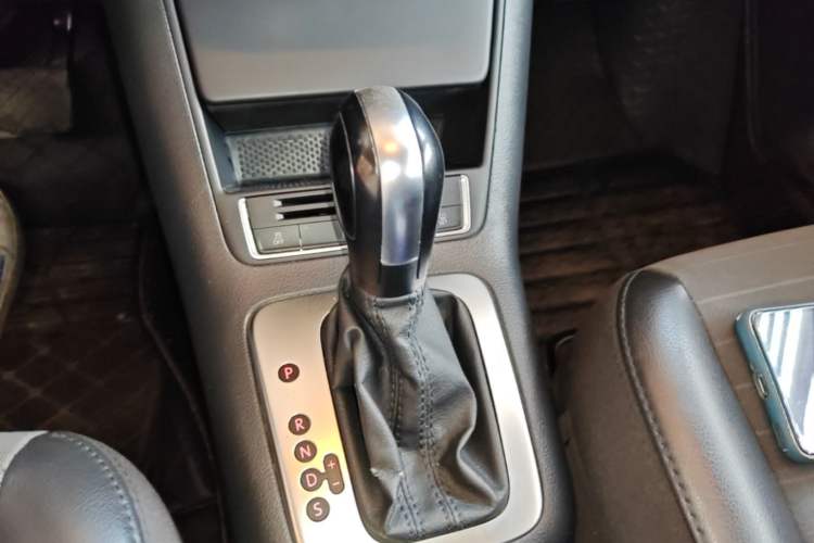 Used Volkswagen Tiguan 2015 1.8TSI Automatic Two-Wheel Drive Trend Edition Gear Lever