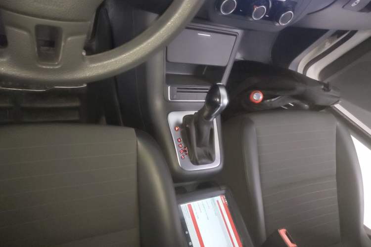 Used Volkswagen Tiguan 2015 1.8TSI Automatic Two-Wheel Drive Trend Edition Gear Lever