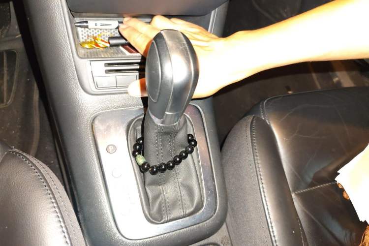 Used Volkswagen Tiguan 2015 1.8TSI Automatic Two-Wheel Drive Comfort Edition Gear Lever