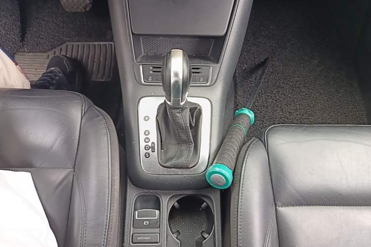 Used Volkswagen Tiguan 2015 1.8TSI Automatic Two-Wheel Drive Comfort Edition Gear Lever