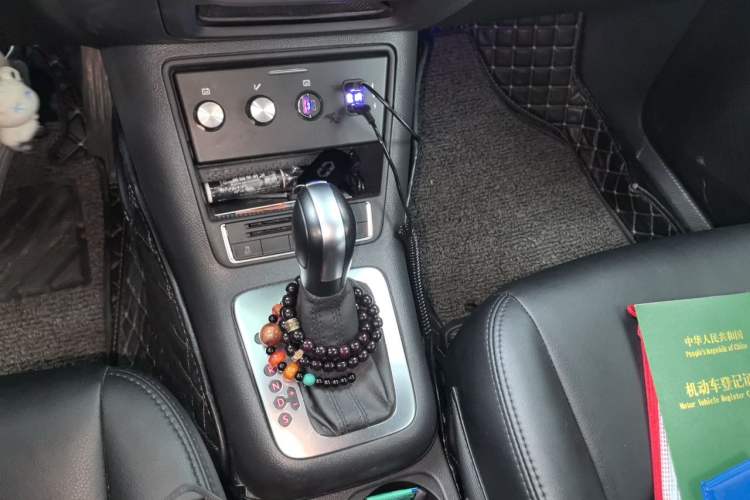 Used Volkswagen Tiguan 2015 1.8TSI Automatic Two-Wheel Drive Trend Edition Gear Lever