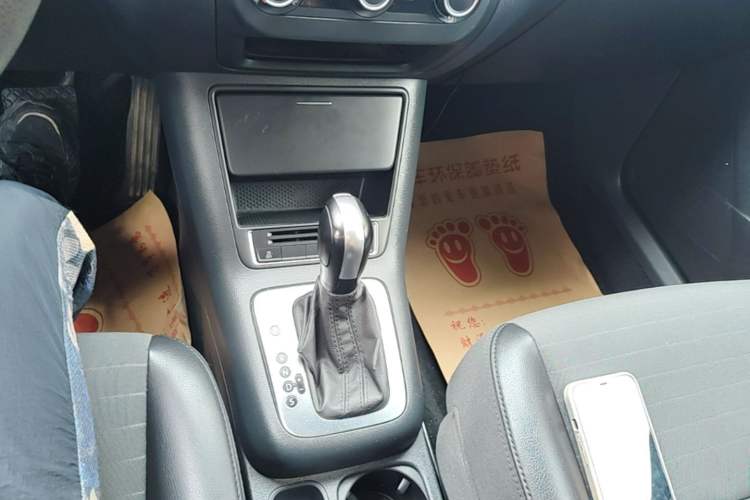 Used Volkswagen Tiguan 2015 1.8TSI Automatic Two-Wheel Drive Trend Edition Gear Lever
