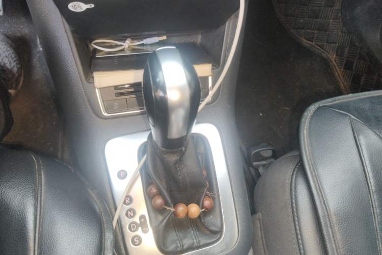 Used Volkswagen Tiguan 2015 1.8TSI Automatic Two-Wheel Drive Trend Edition Gear Lever