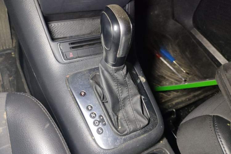 Used Volkswagen Tiguan 2015 1.8TSI Automatic Two-Wheel Drive Trend Edition Gear Lever