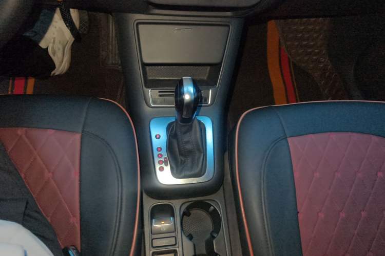 Used Volkswagen Tiguan 2015 1.8TSI Automatic Two-Wheel Drive Trend Edition Gear Lever