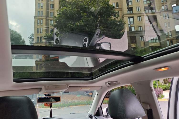 Used Volkswagen Tiguan 2015 1.8TSI Automatic Two-Wheel Drive Luxury Model Headliner