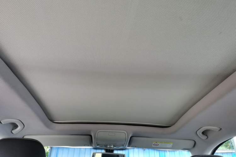 Used Volkswagen Tiguan 2015 1.8TSI Automatic Two-Wheel Drive Luxury Model Headliner