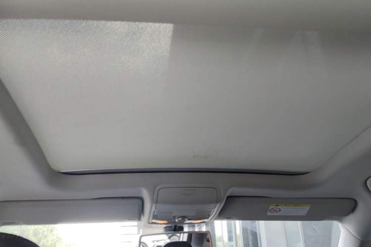 Used Volkswagen Tiguan 2015 1.8TSI Automatic All-Wheel-Drive Luxury Model Headliner