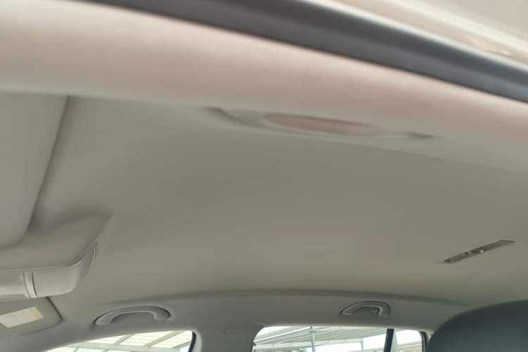 Used Volkswagen Tiguan 2015 1.8TSI Automatic Two-Wheel Drive Comfort Edition Headliner