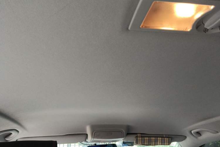 Used Volkswagen Tiguan 2015 1.8TSI Automatic Two-Wheel Drive Trend Edition Headliner