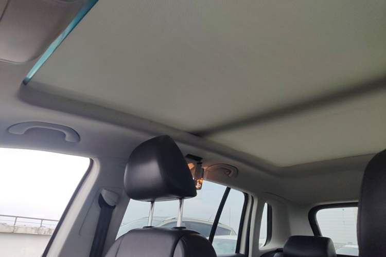 Used Volkswagen Tiguan 2015 1.8TSI Automatic Two-Wheel Drive Luxury Model Headliner