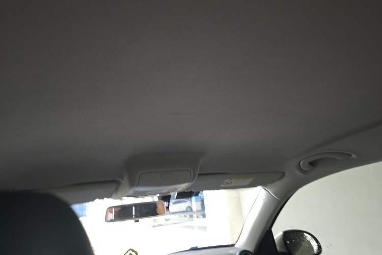 Used Volkswagen Tiguan 2015 1.8TSI Automatic Two-Wheel Drive Trend Edition Headliner