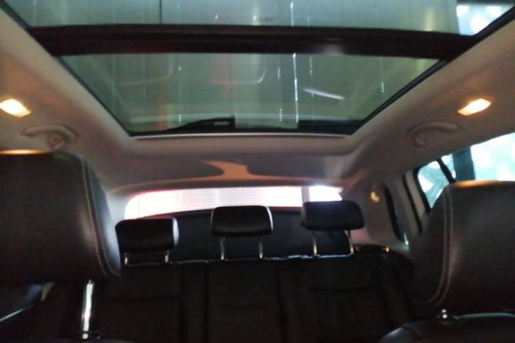 Used Volkswagen Tiguan 2015 1.8TSI Automatic Two-Wheel Drive Luxury Model Headliner