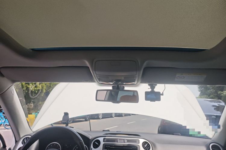 Used Volkswagen Tiguan 2015 1.8TSI Automatic Two-Wheel Drive Luxury Model Headliner