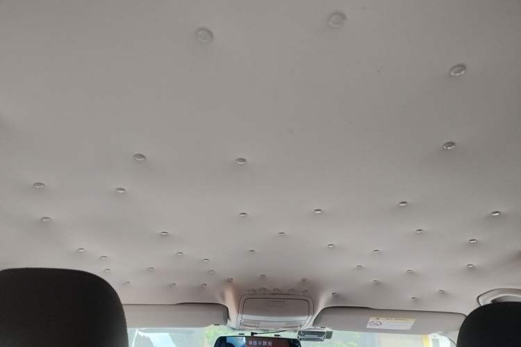 Used Volkswagen Tiguan 2015 1.8TSI Automatic Two-Wheel Drive Trend Edition Headliner