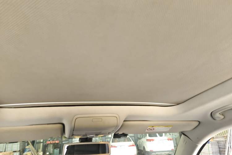 Used Volkswagen Tiguan 2015 1.8TSI Automatic Two-Wheel Drive Luxury Model Headliner