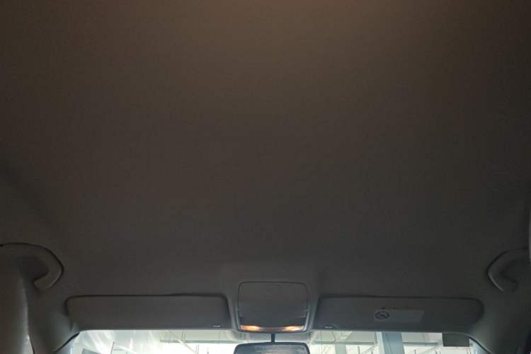 Used Volkswagen Tiguan 2015 1.8TSI Automatic Two-Wheel Drive Trend Edition Headliner