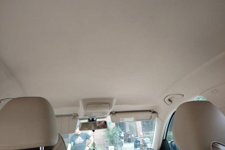 Used Volkswagen Tiguan 2015 1.8TSI Automatic Two-Wheel Drive Comfort Edition Headliner