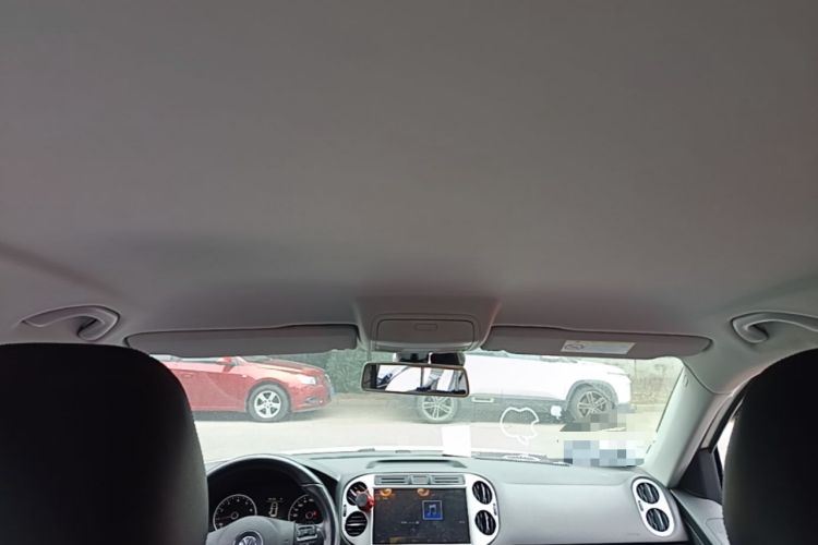 Used Volkswagen Tiguan 2015 1.8TSI Automatic Two-Wheel Drive Comfort Edition Headliner