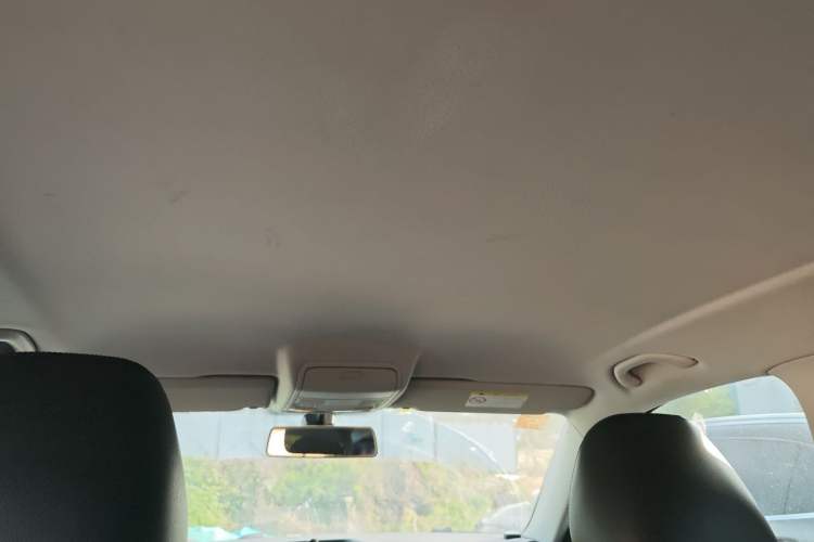Used Volkswagen Tiguan 2015 1.8TSI Automatic Two-Wheel Drive Comfort Edition Headliner