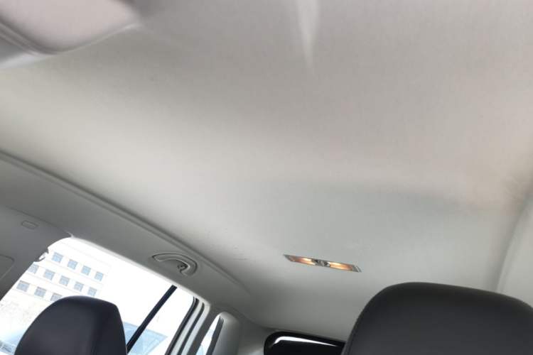 Used Volkswagen Tiguan 2015 1.8TSI Automatic Two-Wheel Drive Comfort Edition Headliner