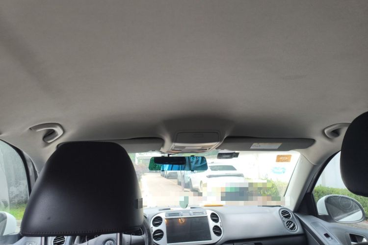 Used Volkswagen Tiguan 2015 1.8TSI Automatic Two-Wheel Drive Trend Edition Headliner