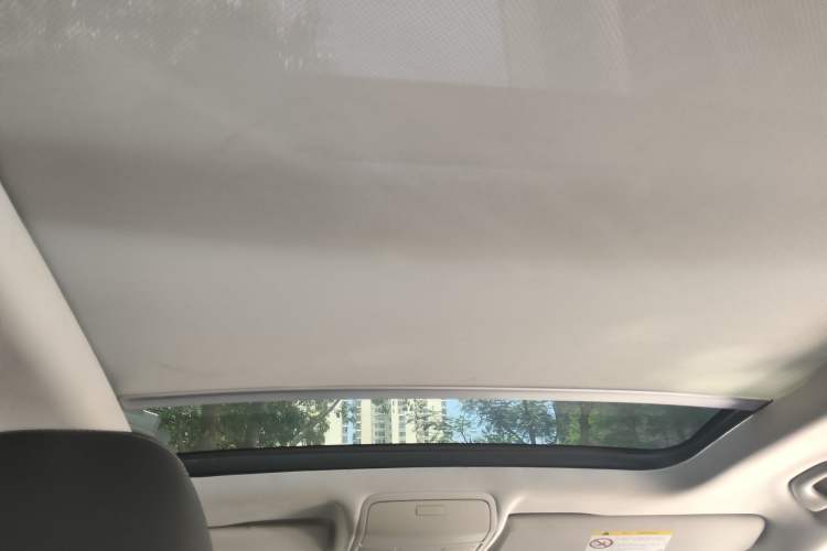 Used Volkswagen Tiguan 2015 1.8TSI Automatic Two-Wheel Drive Luxury Model Headliner
