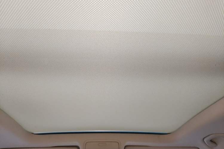 Used Volkswagen Tiguan 2015 1.8TSI Automatic Two-Wheel Drive Luxury Model Headliner