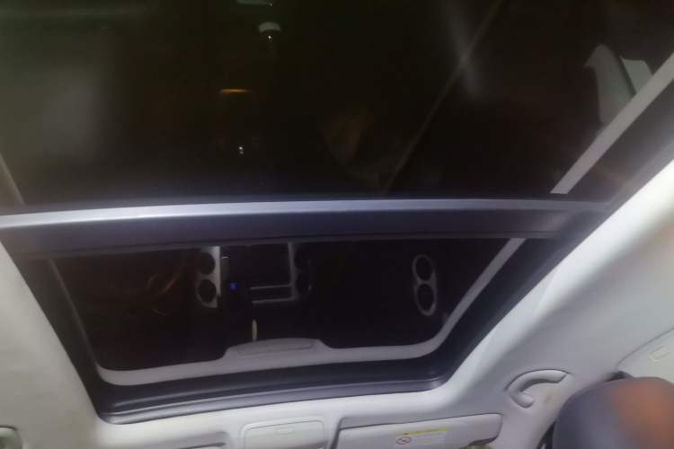 Used Volkswagen Tiguan 2015 1.8TSI Automatic All-Wheel-Drive Luxury Model Headliner