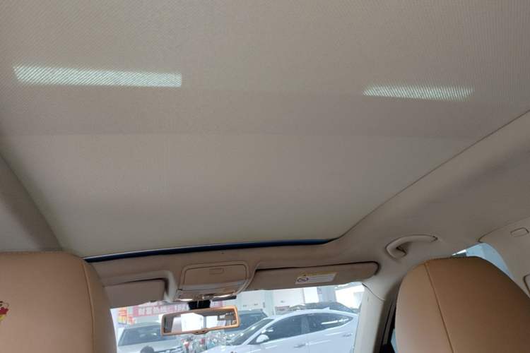 Used Volkswagen Tiguan 2015 1.8TSI Automatic All-Wheel-Drive Luxury Model Headliner