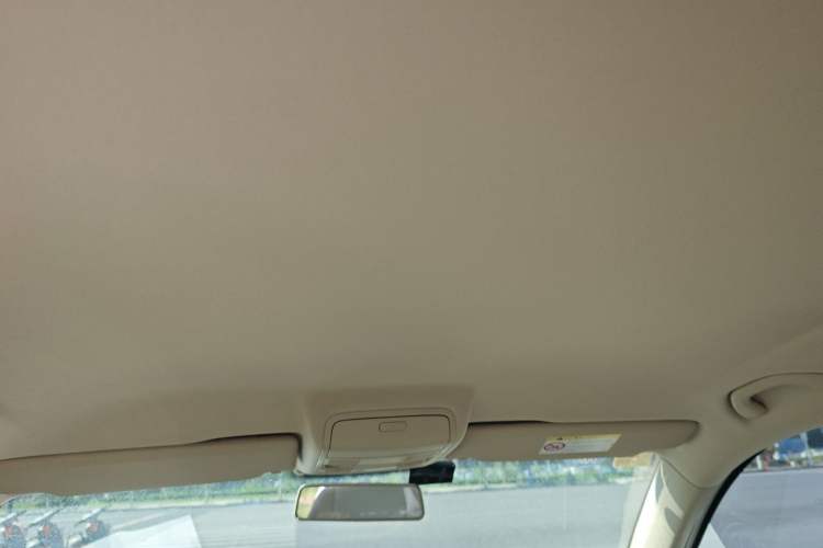 Used Volkswagen Tiguan 2015 1.8TSI Automatic Two-Wheel Drive Trend Edition Headliner