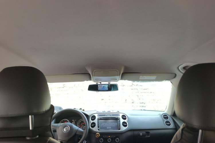 Used Volkswagen Tiguan 2015 1.8TSI Automatic Two-Wheel Drive Trend Edition Headliner
