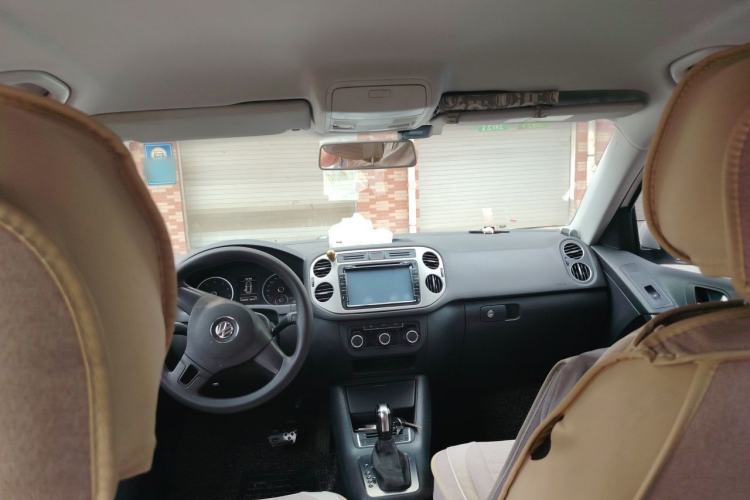 Used Volkswagen Tiguan 2015 1.8TSI Automatic Two-Wheel Drive Trend Edition Headliner