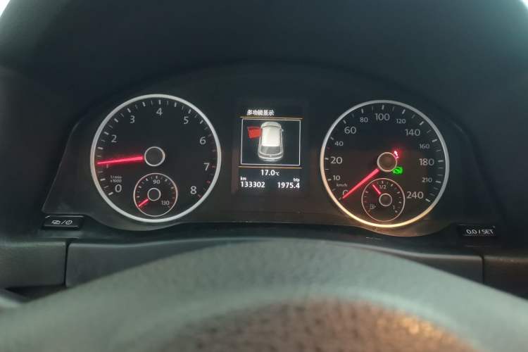 Used Volkswagen Tiguan 2015 1.8TSI Automatic Two-Wheel Drive Luxury Model Instrument Cluster