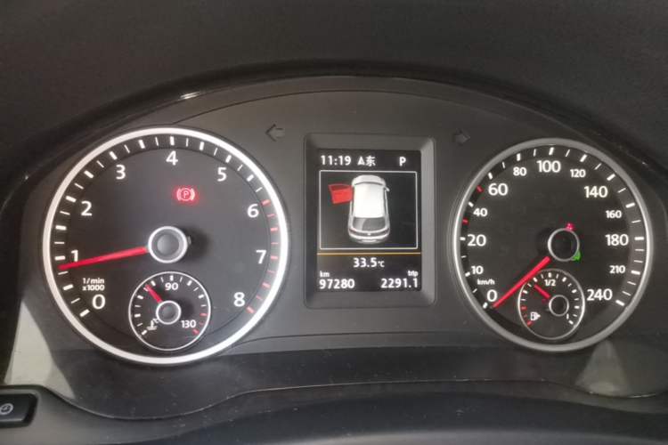 Used Volkswagen Tiguan 2015 1.8TSI Automatic Two-Wheel Drive Luxury Model Instrument Cluster