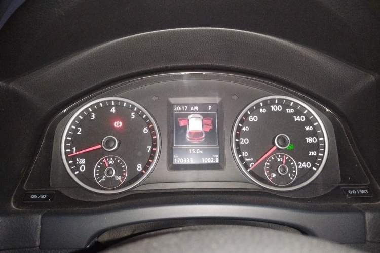 Used Volkswagen Tiguan 2015 1.8TSI Automatic All-Wheel-Drive Luxury Model Instrument Cluster