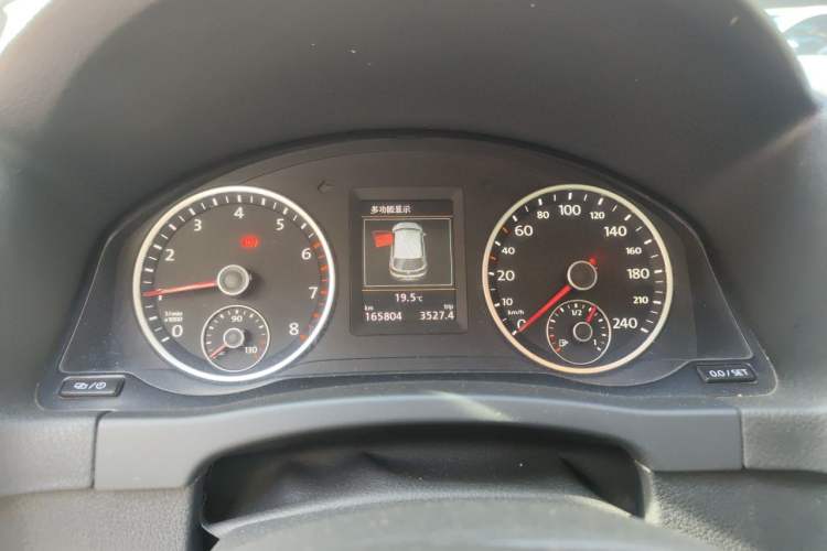 Used Volkswagen Tiguan 2015 1.8TSI Automatic Two-Wheel Drive Luxury Model Instrument Cluster