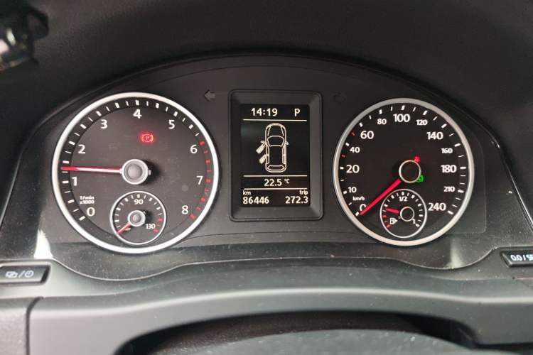 Used Volkswagen Tiguan 2015 1.8TSI Automatic Two-Wheel Drive Comfort Edition Instrument Cluster