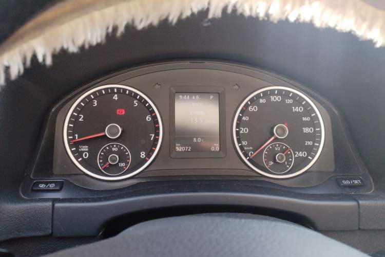 Used Volkswagen Tiguan 2015 1.8TSI Automatic All-Wheel-Drive Luxury Model Instrument Cluster