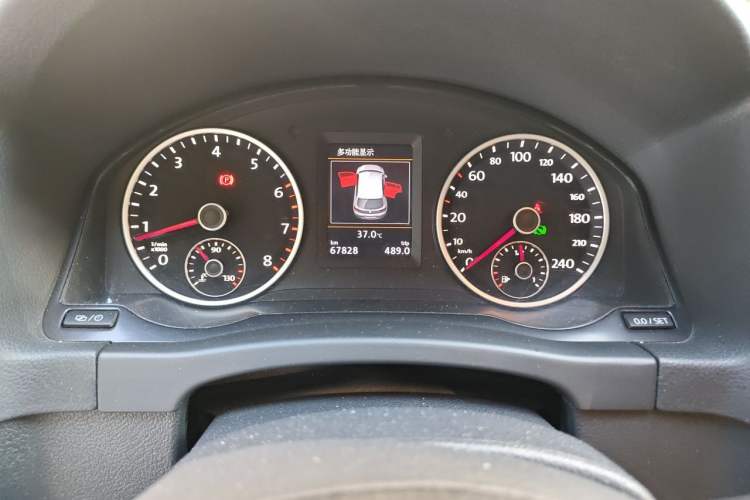 Used Volkswagen Tiguan 2015 1.8TSI Automatic Two-Wheel Drive Luxury Model Instrument Cluster