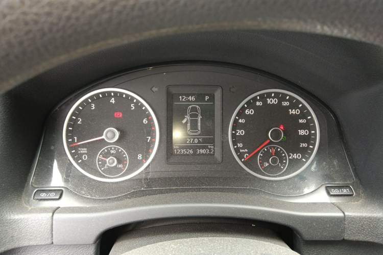 Used Volkswagen Tiguan 2015 1.8TSI Automatic Two-Wheel Drive Trend Edition Instrument Cluster