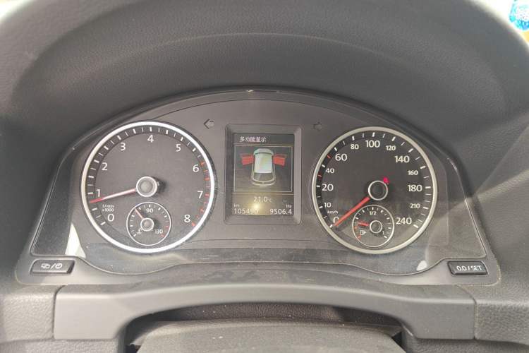 Used Volkswagen Tiguan 2015 1.8TSI Automatic Two-Wheel Drive Luxury Model Instrument Cluster