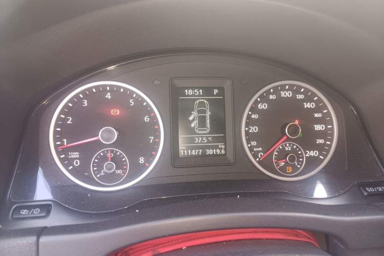 Used Volkswagen Tiguan 2015 1.8TSI Automatic Two-Wheel Drive Trend Edition Instrument Cluster