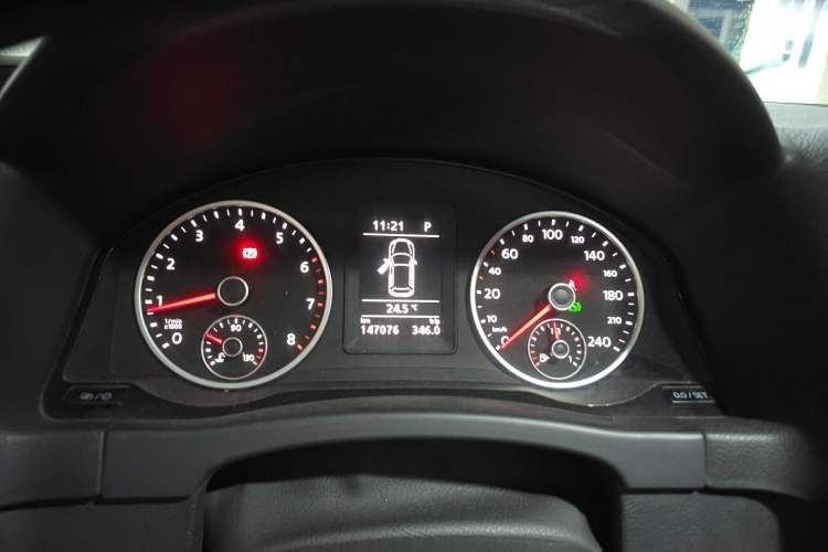 Used Volkswagen Tiguan 2015 1.8TSI Automatic Two-Wheel Drive Trend Edition Instrument Cluster