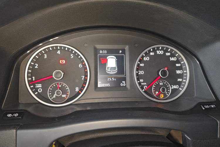 Used Volkswagen Tiguan 2015 1.8TSI Automatic Two-Wheel Drive Luxury Model Instrument Cluster
